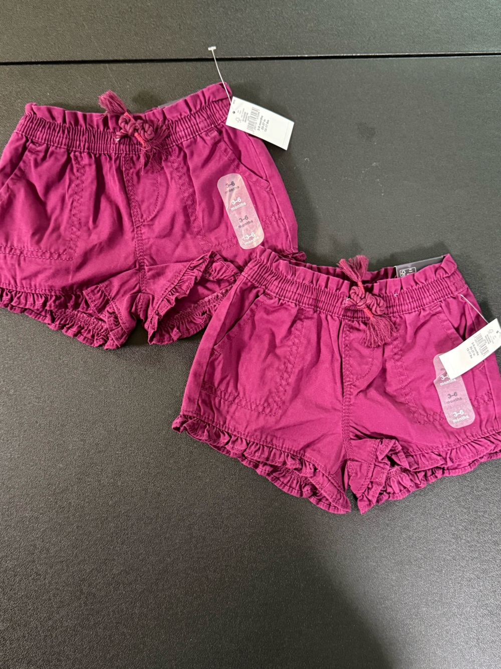 3-6m nwt baby gap Ruffle Hem Pull-On Shorts — deep berry